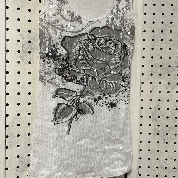 Almost Famous tank - Picture 2 of 10